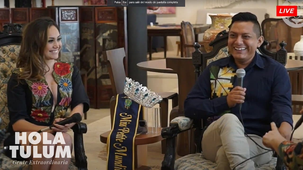 HILARIO POOT y MICHELLE VAZQUEZ en una platica de HOLA TULUM LIVE