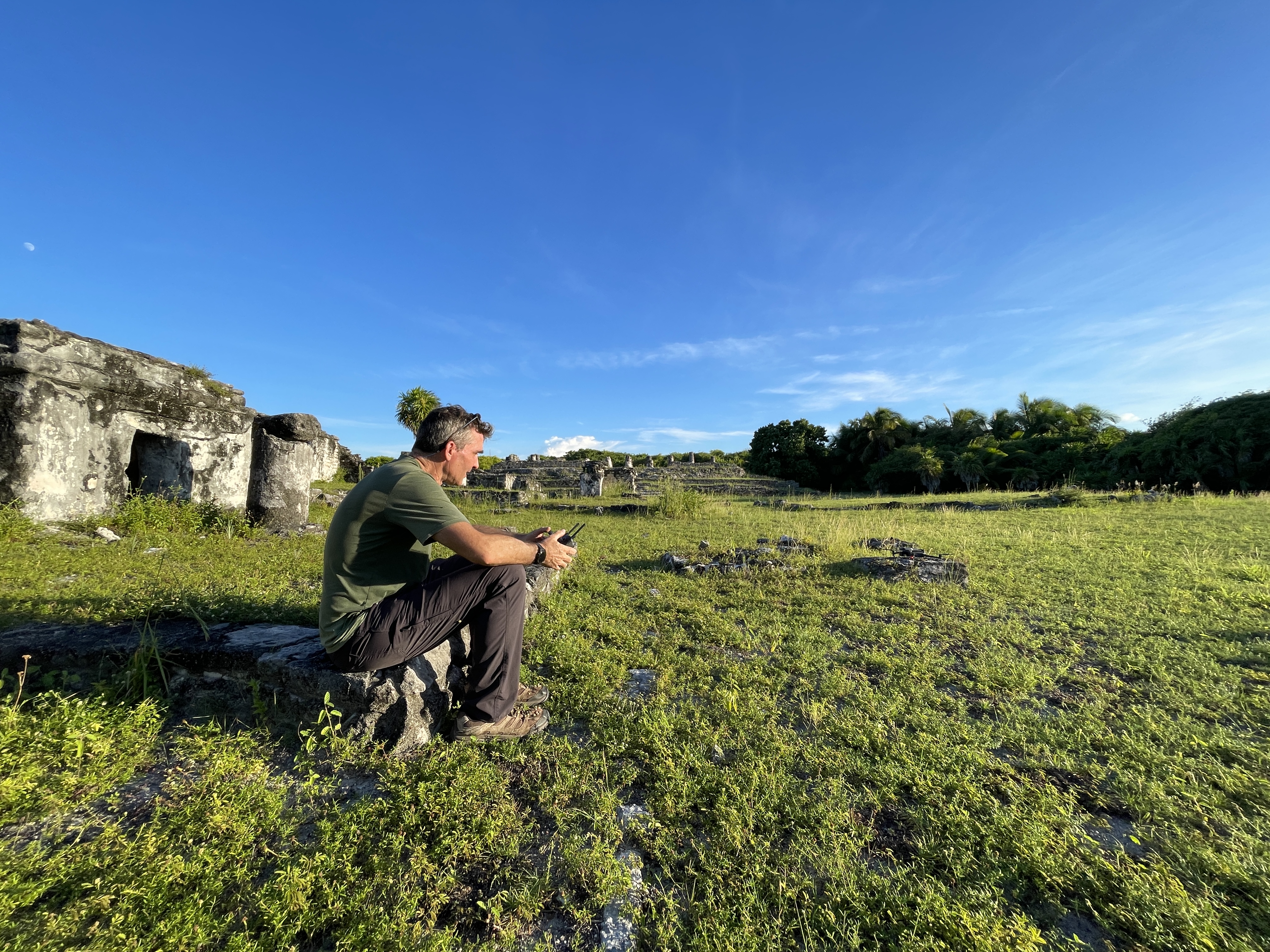 El Laberinto Subterráneo de Sian Ka'an: Una Última Frontera de Exploración y Conservación