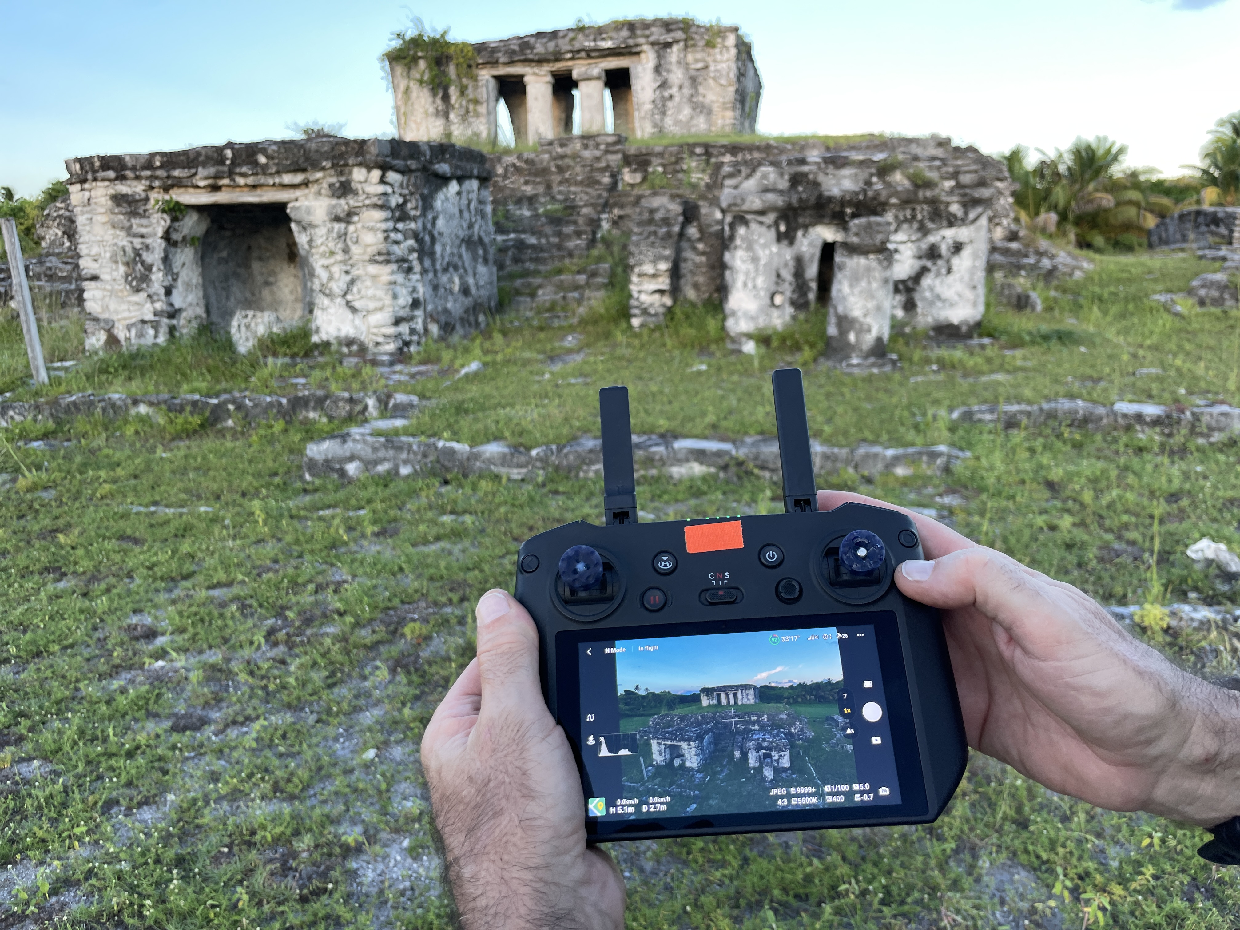 El Laberinto Subterráneo de Sian Ka'an: Una Última Frontera de Exploración y Conservación