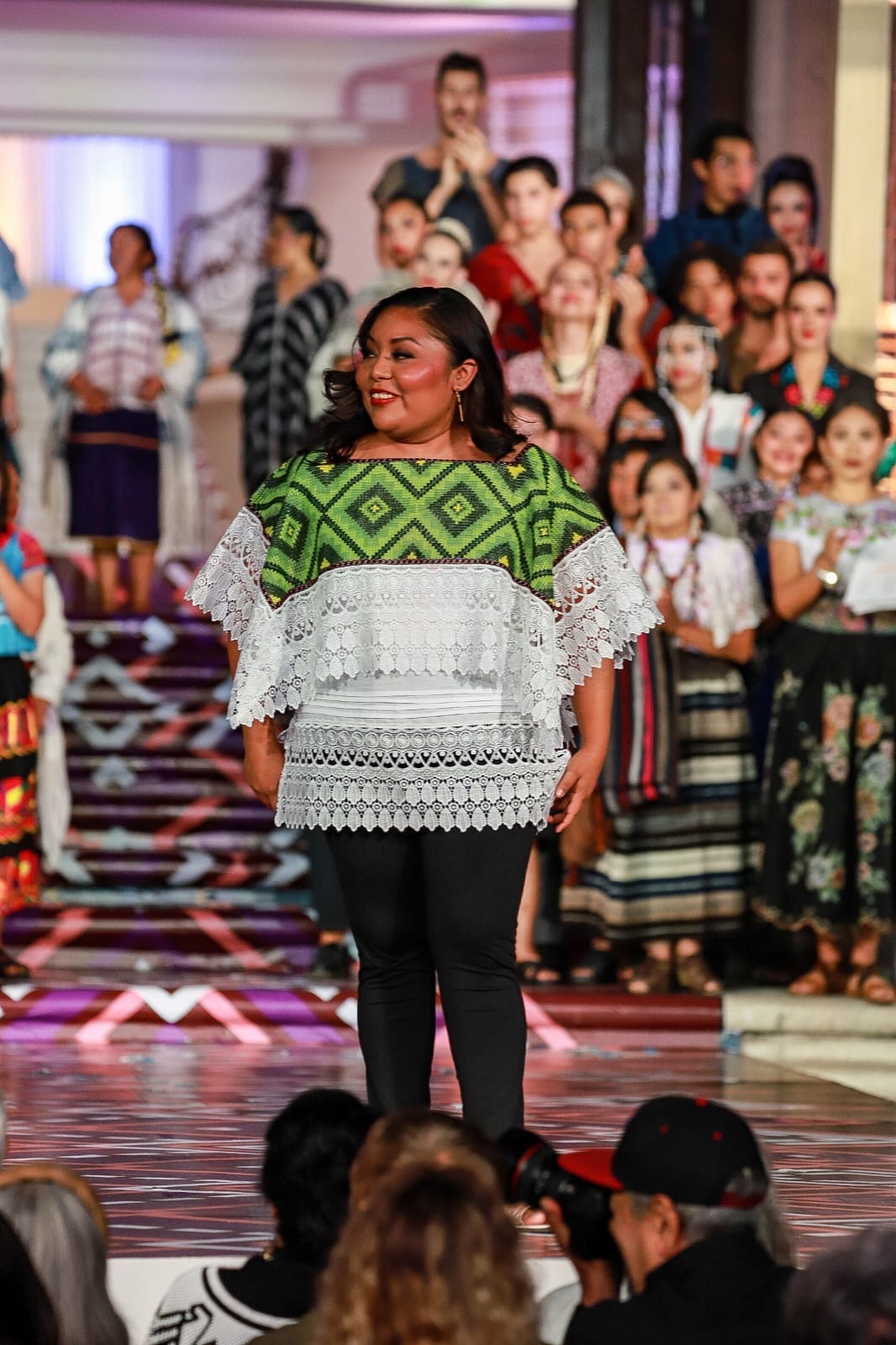 Tejemos el Pasado con Un Hilo de Sueños.