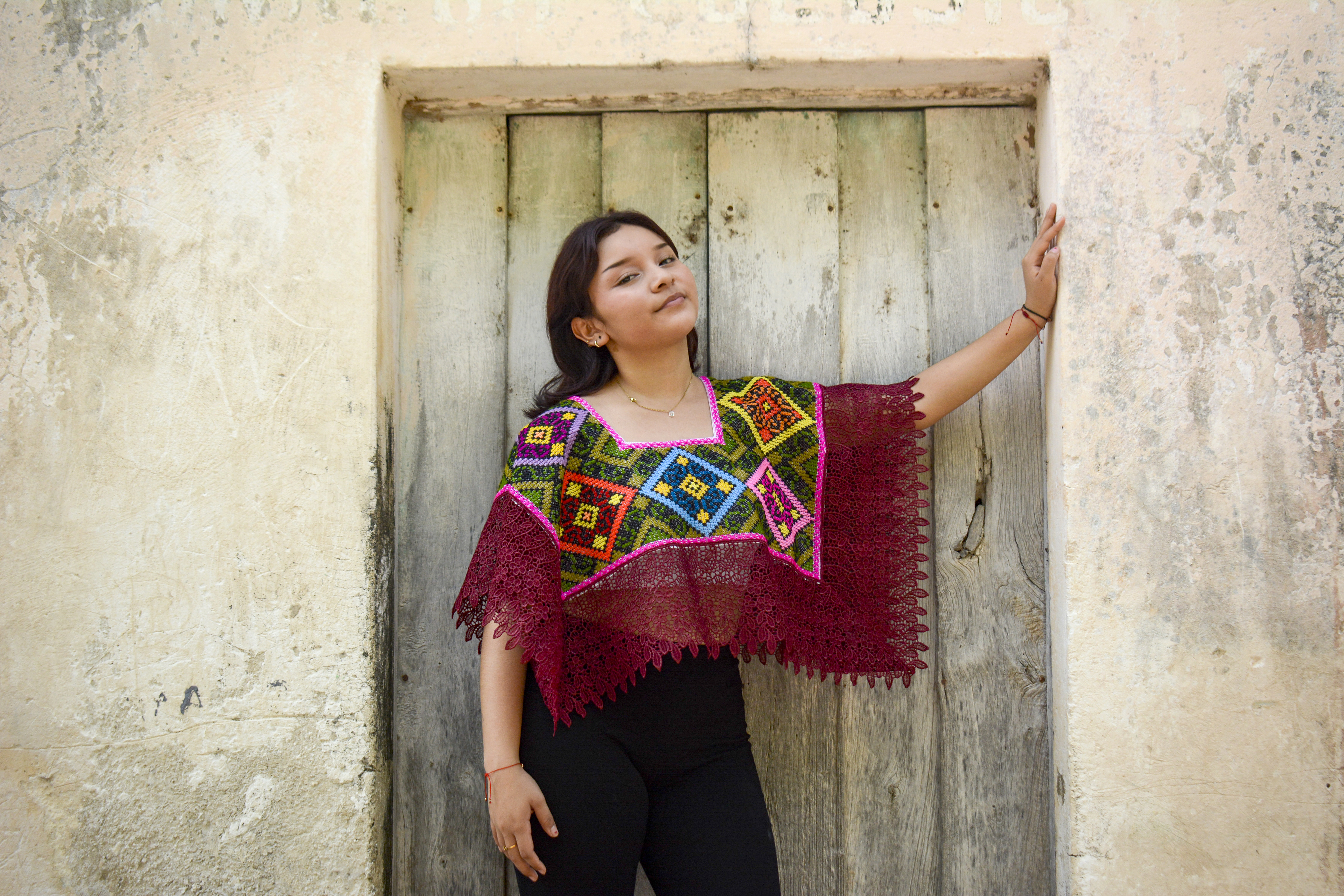 Tejemos el Pasado con Un Hilo de Sueños.