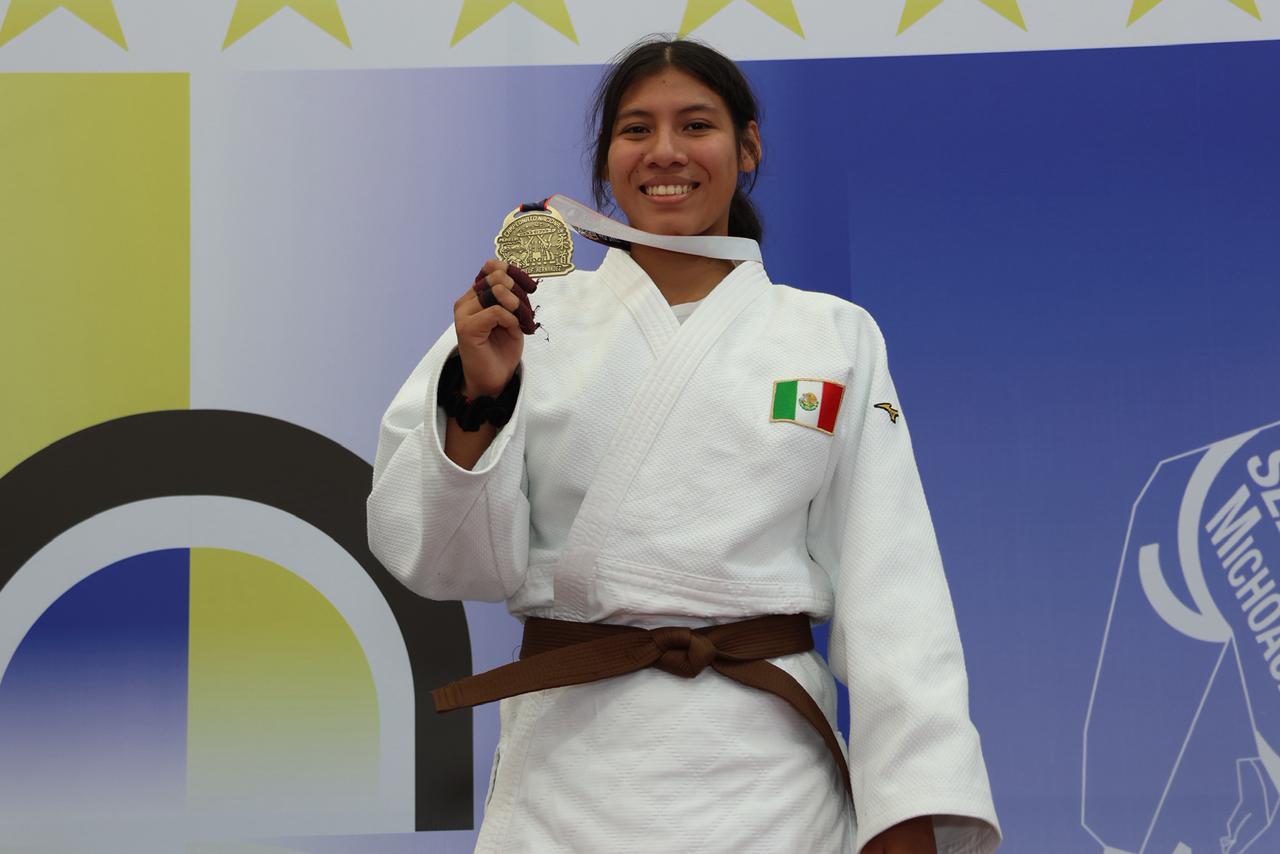 Ariadna Chávez: Una Estrella del Judo en Tulum
