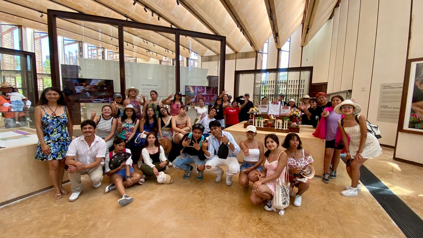 Una Mujer Fuerte Dejando Huella por Donde Camina.