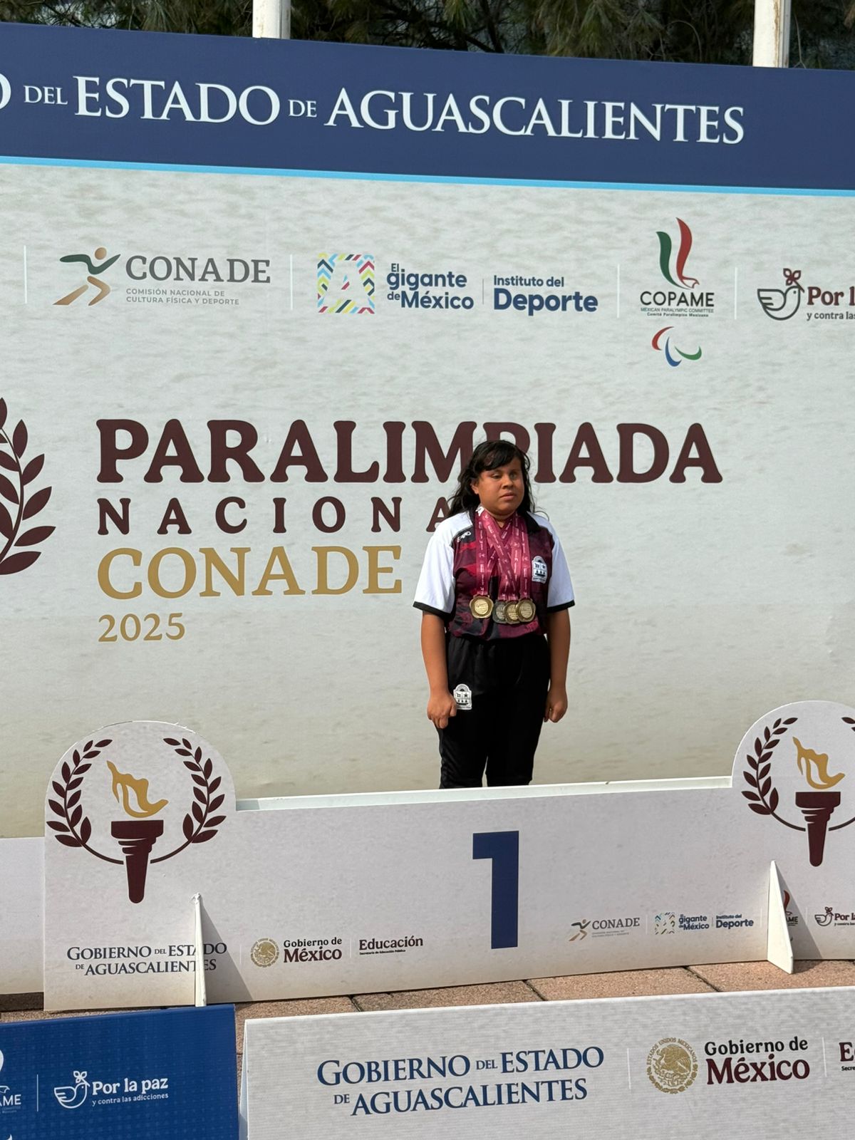 Nadando Reafirmo mi Papel en el Mundo.