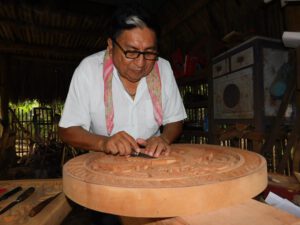 Latidos en Madera: el arte de Don Juan Cima - Hola Tulum