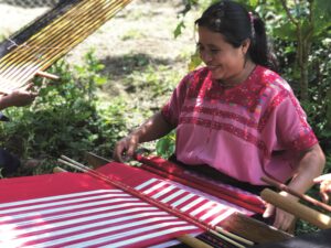 K’uxul Pok’: tejedores de historias - Hola Tulum