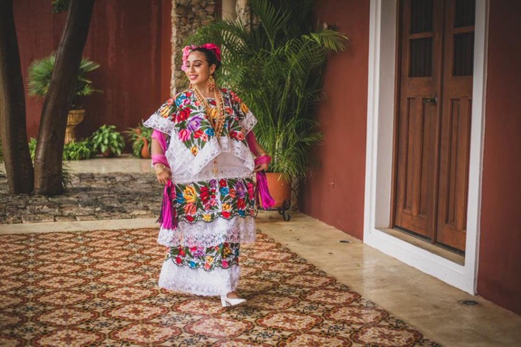 Indumentaria: espejo de la identidad - Hola Tulum