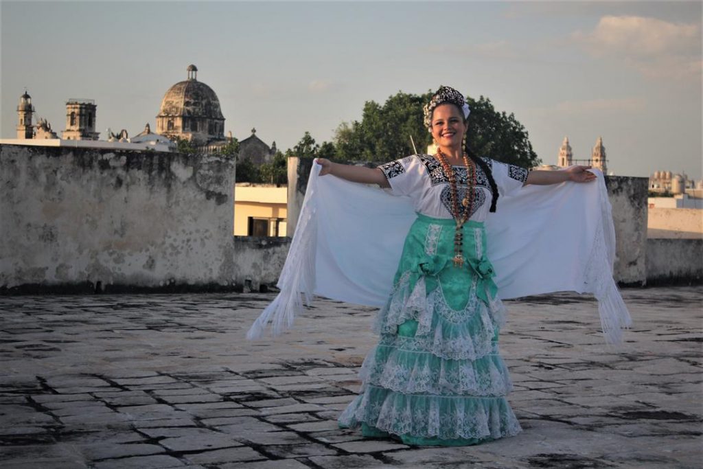 Indumentaria: espejo de la identidad - Hola Tulum