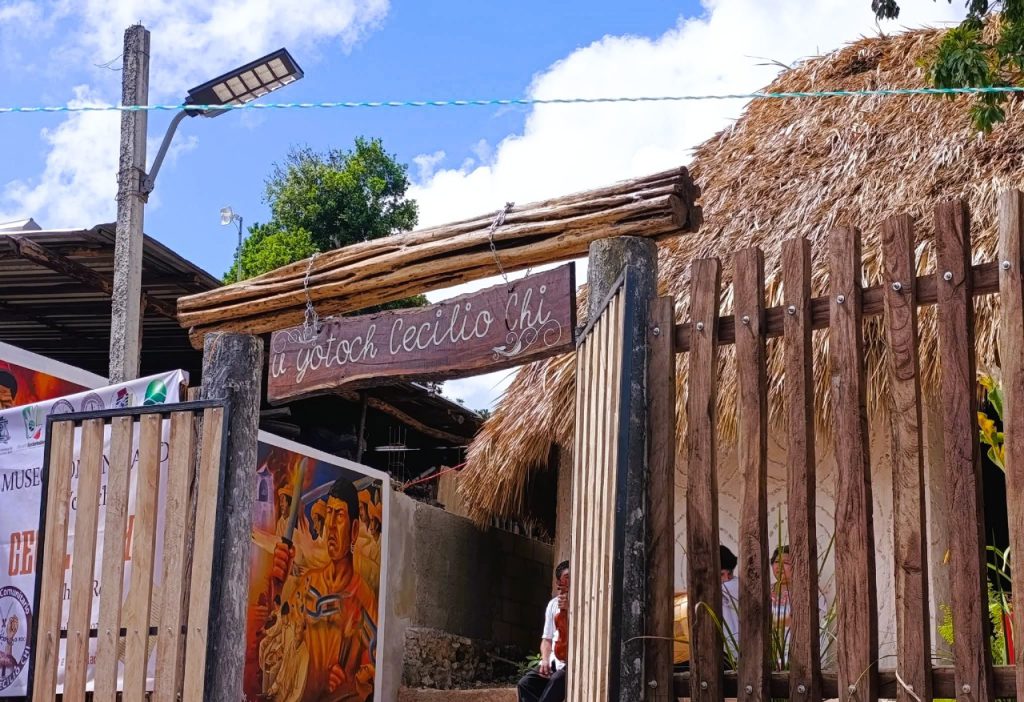 En honor a Cecilio Chi, uno de los líderes más connotativos de la Guerra Social Maya, se erige desde hace pocos días un nuevo museo creado por la maestra Angélica María Aban en el pueblo de Tepich, con el propósito de mantener vigente la memoria histórica.