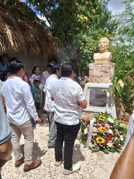 En honor a Cecilio Chi, uno de los líderes más connotativos de la Guerra Social Maya, se erige desde hace pocos días un nuevo museo creado por la maestra Angélica María Aban en el pueblo de Tepich, con el propósito de mantener vigente la memoria histórica.